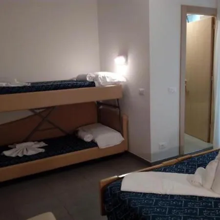Nautilus Hotel